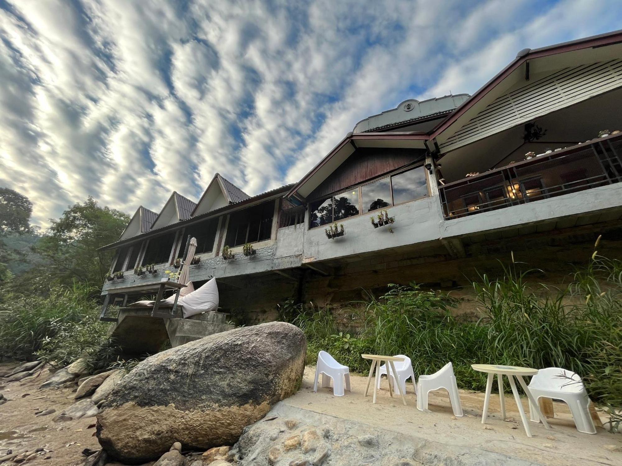 Thansila Resort Ranong Exterior photo