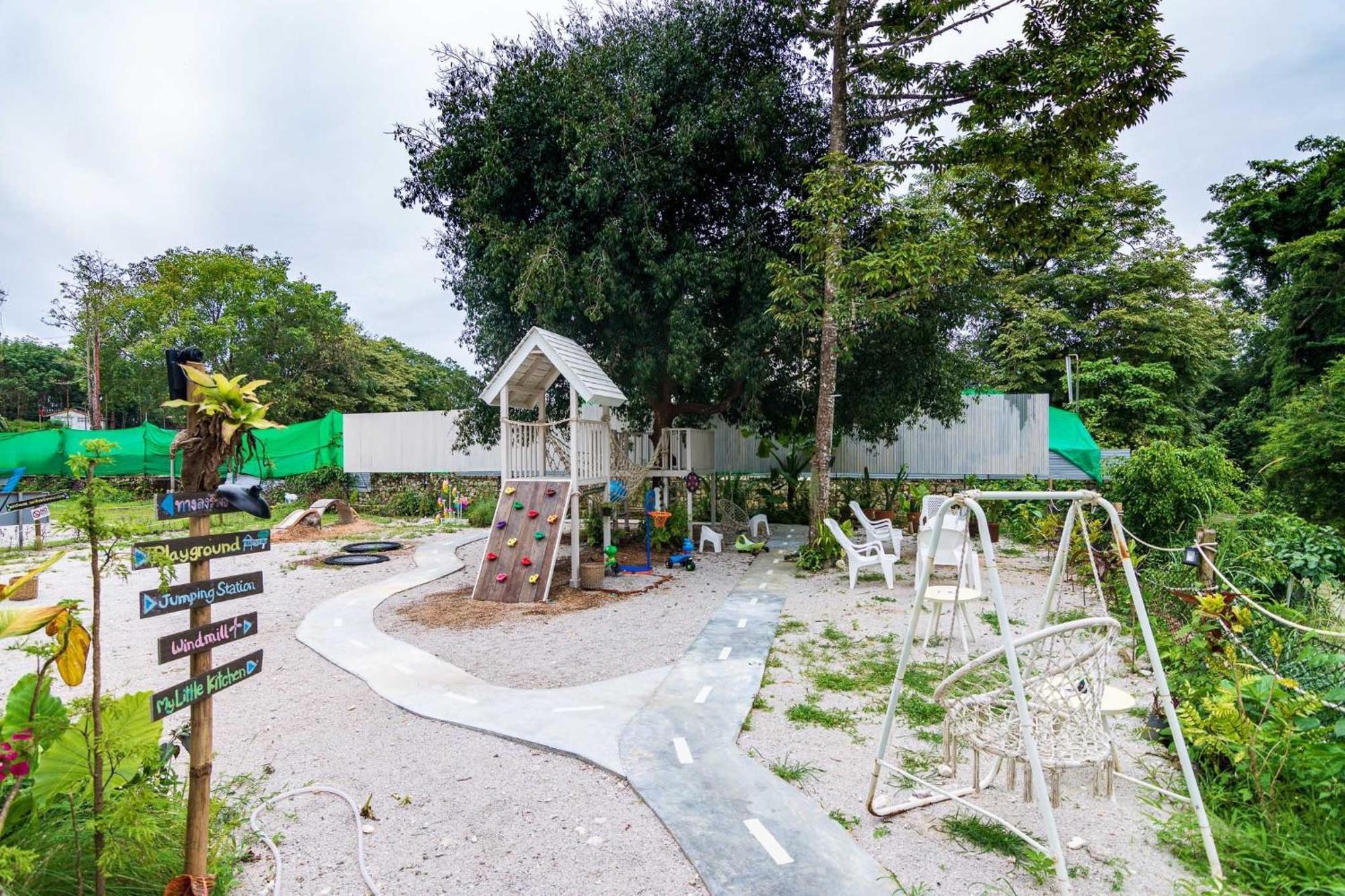 Thansila Resort Ranong Exterior photo